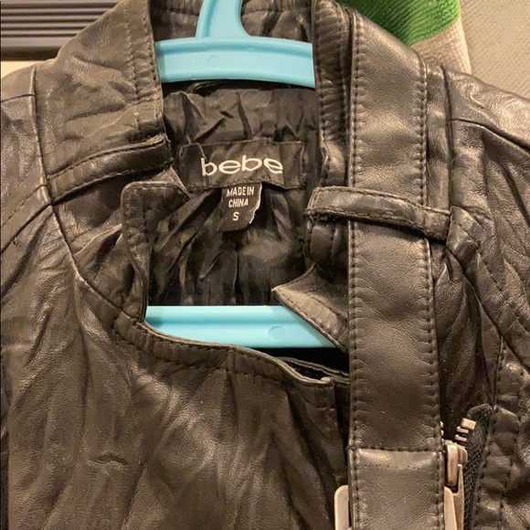 Vest - Picture 2 of 3